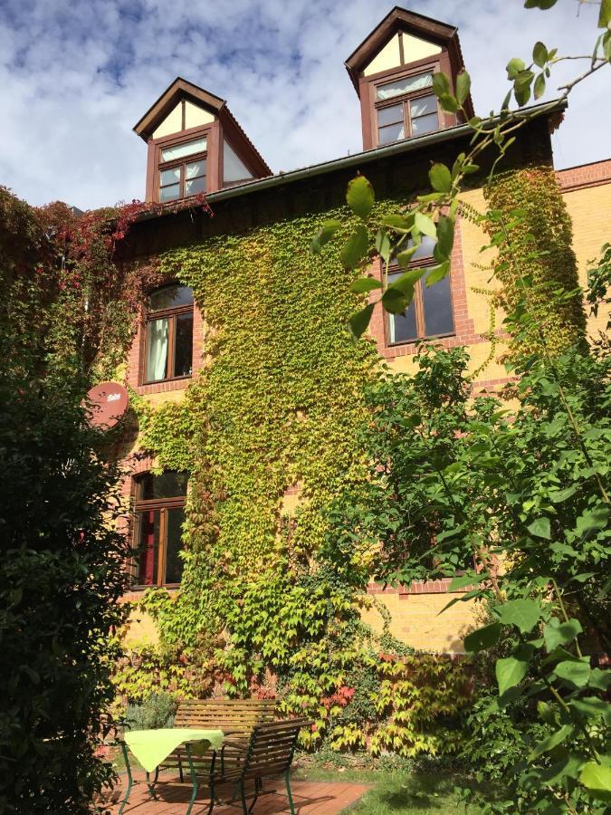Ferienwohnung Huttenstrasse Halle Halle  Exterior foto